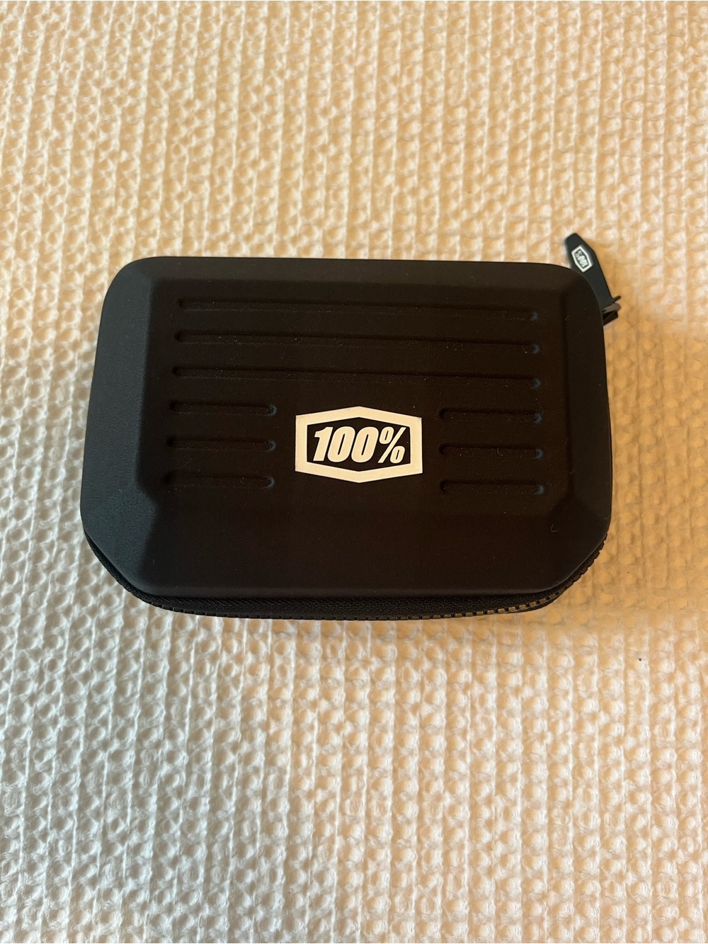 100% Glasses Hard Shell Zip Case - Black